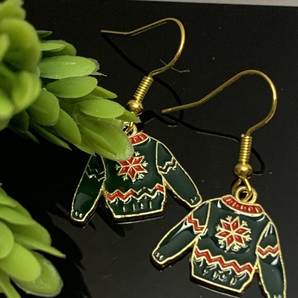Ugly Sweater Earrings, Christmas Earrings, Holiday Earrings, Gift Idea, Sweater - Picture 3 of 4